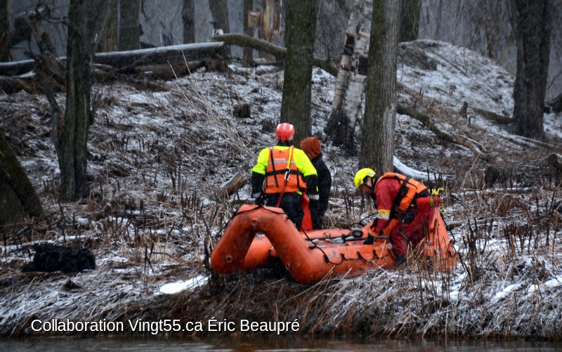 Sauvetage Nautique @ © Crédit photo Eric Beaupré  Vingt55. Tous droits réservés (6) wm